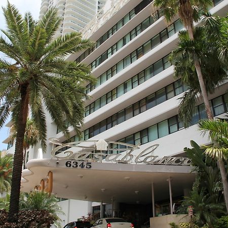 Private Apartments At The Casablanca Miami Beach Exterior photo