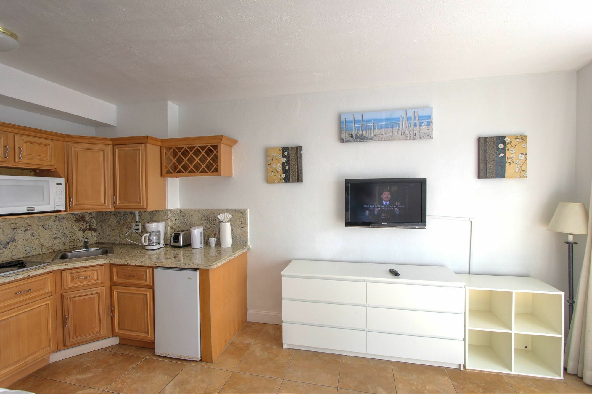 Private Apartments At The Casablanca Miami Beach Exterior photo