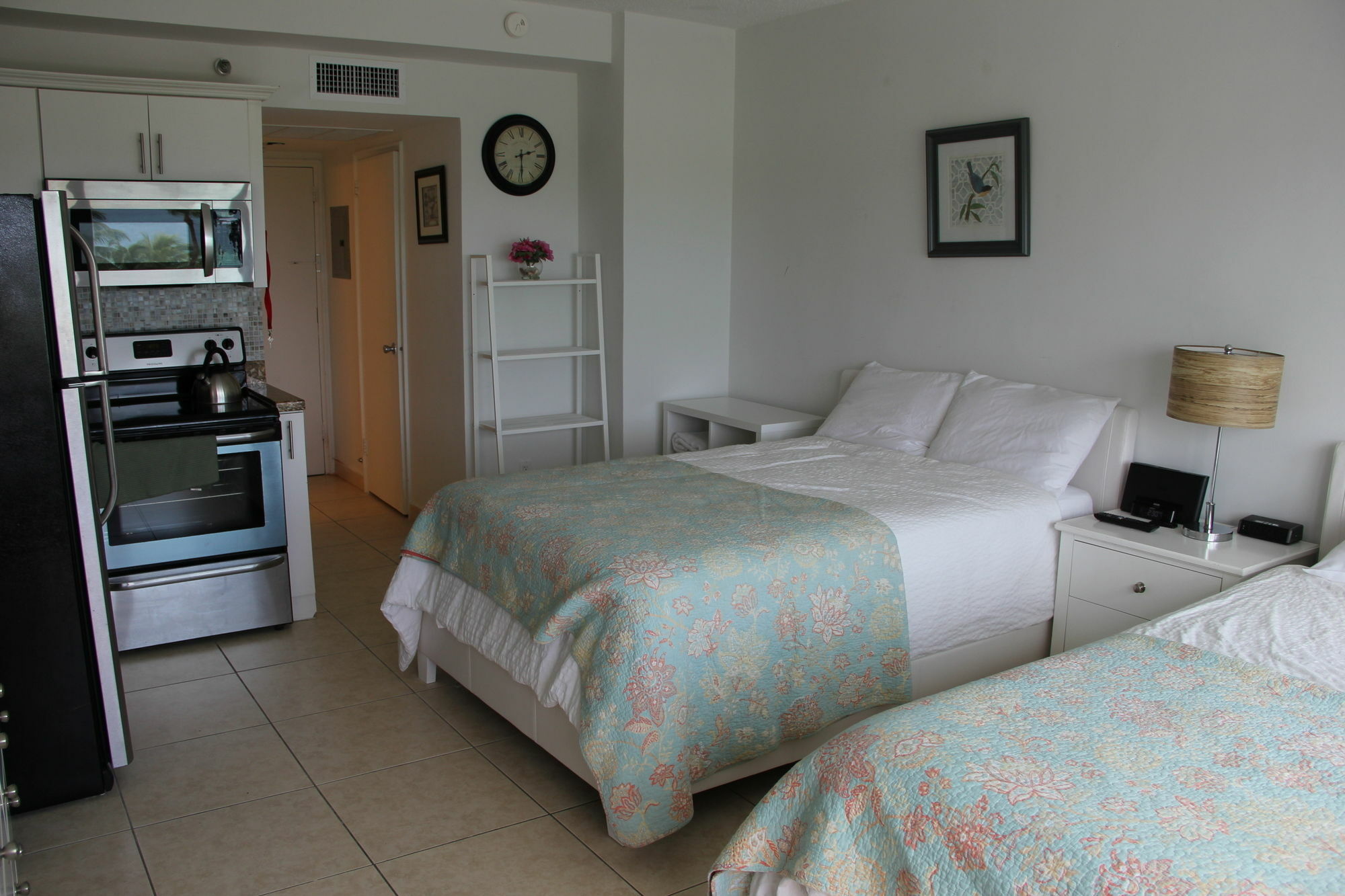 Private Apartments At The Casablanca Miami Beach Exterior photo