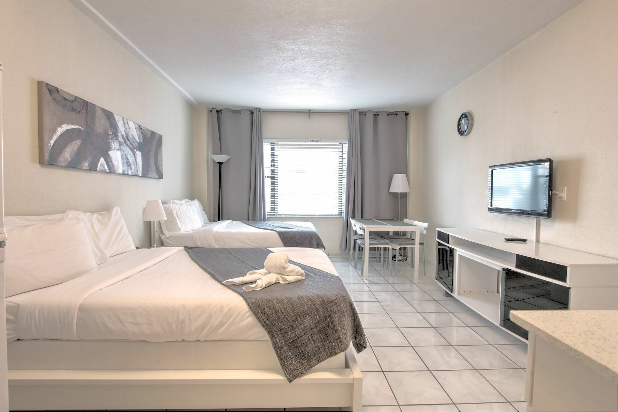Private Apartments At The Casablanca Miami Beach Exterior photo