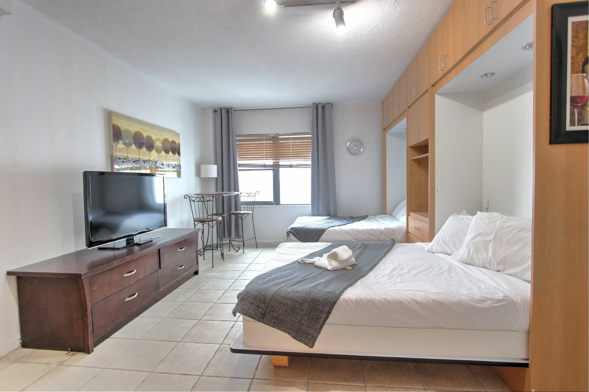 Private Apartments At The Casablanca Miami Beach Exterior photo