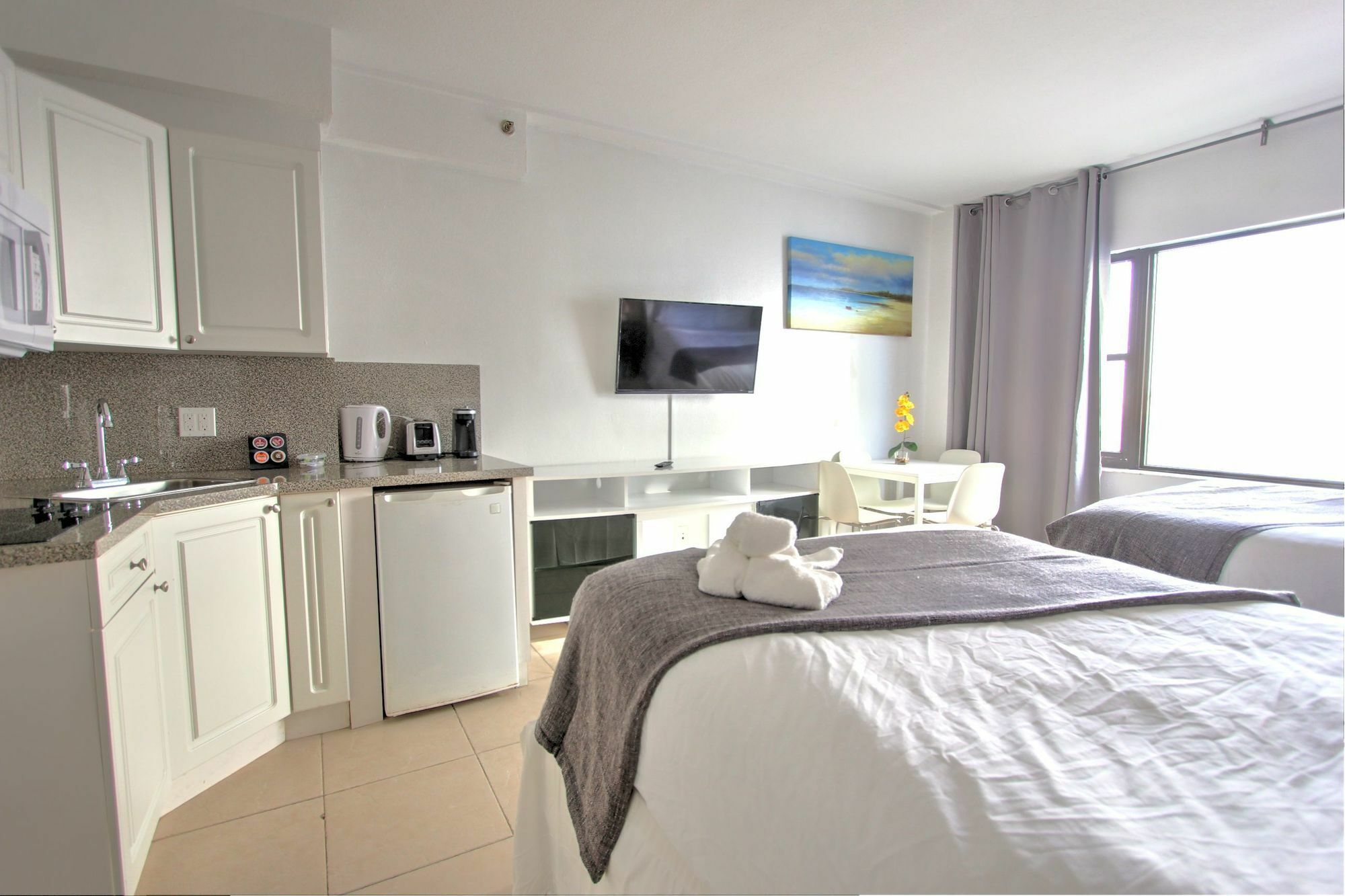 Private Apartments At The Casablanca Miami Beach Exterior photo