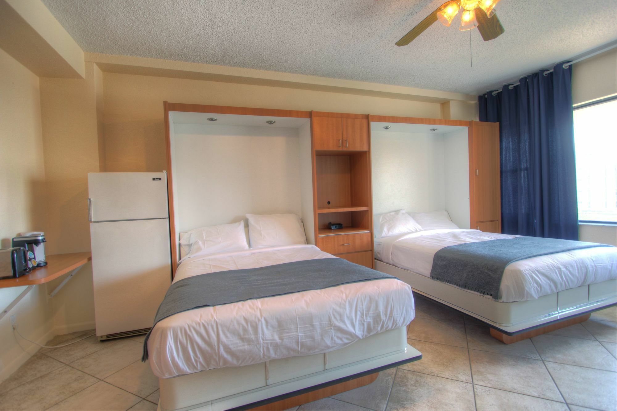 Private Apartments At The Casablanca Miami Beach Exterior photo